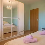 Saric Apartmán Dugi Rat